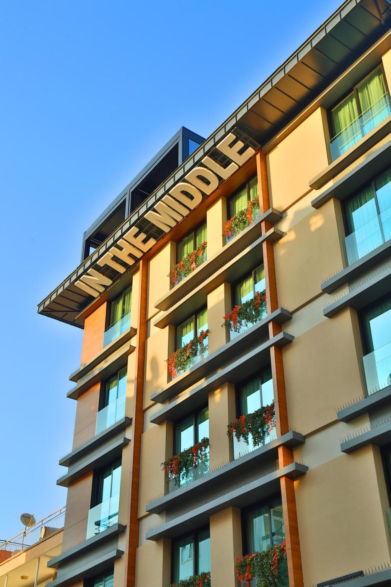 In The Middle Hotel Antalya Extérieur photo